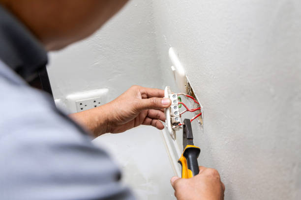 Best Local Electrician Companies  in Eagle River, WI